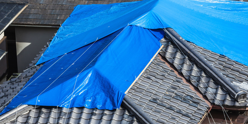 tarped-residential-roof-chicagoland